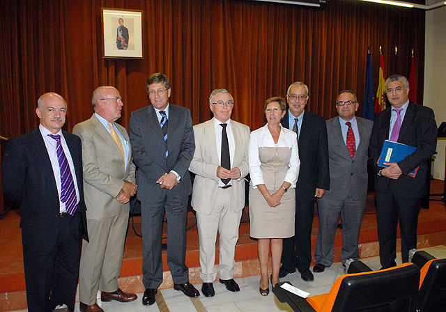 Eduardo Osuna, Antonio López Cabanes, Juan Bernal, José Antonio Cobacho, Concepción Palacios, Gregorio Sánchez, Antonio Rouco y José Vicente Rodríguez