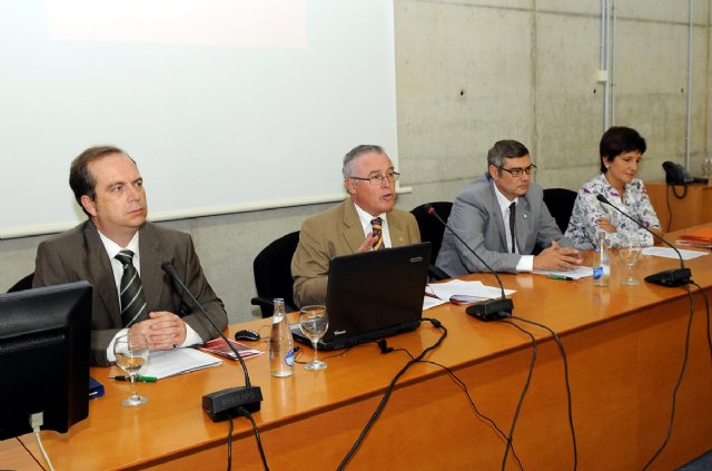 José Antonio Cobacho (2i), Pedro Gálvez (3i)