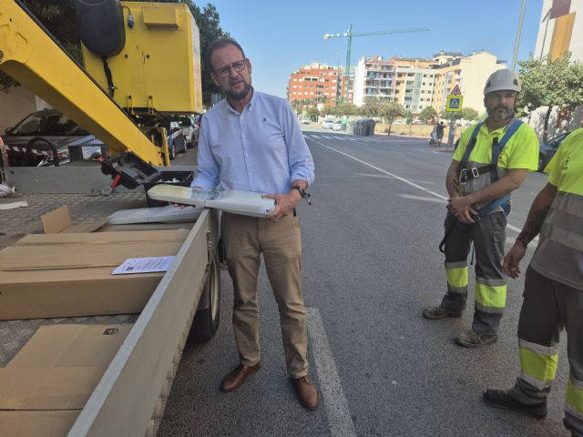 El Ayuntamiento de Murcia ha renovado 410 luminarias repartidas por las calles del centro de la ciudad en los últimos 6 meses