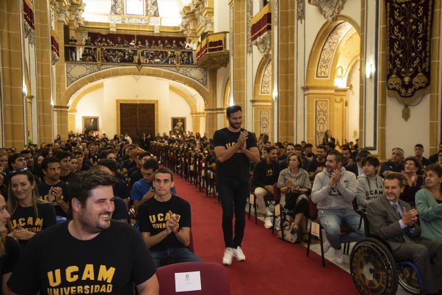 La XXIII Gala del Deporte de la UCAM rinde tributo a José Luis Mendoza