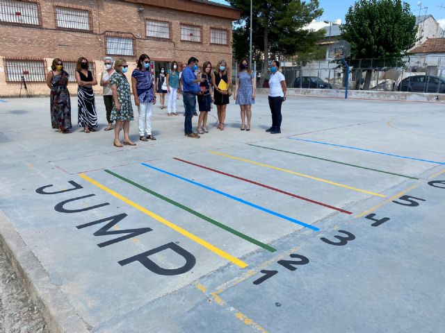 Una novedosa iniciativa llevará los juegos tradicionales a los patios de los colegios para que los escolares mantengan la distancia de seguridad