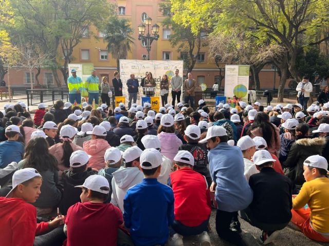 El Ayuntamiento impulsa un proyecto pionero de concienciación medioambiental con la participación de 11 centros educativos