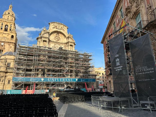 Jaime Bort desvela 'Los Secretos de la Fachada' de la Catedral de Murcia