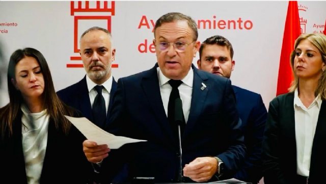 VOX apoya las concentraciones pacíficas frente a la sede del PSOE en Murcia