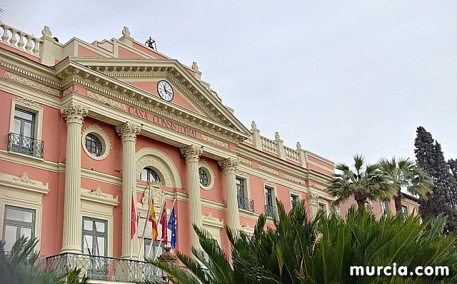 El Alcalde Serrano considera la llegada del tranvía a la Estación del Carmen como un proyecto prioritario para el municipio