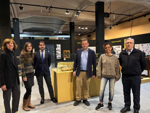 El Museo de la Ciencia y el Agua acoge la muestra 'La Seda en Murcia: Entretejiendo Historia y Ciencia'