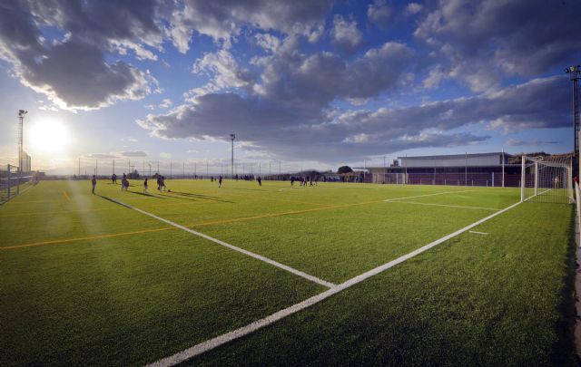 Los Ramos estrena campo de fútbol