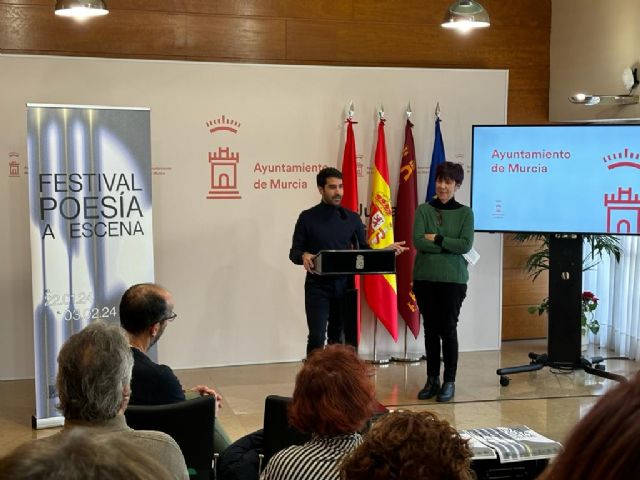 ´Poesía a escena´ lleva a los Centros Culturales de Murcia actividades para apoyar la creación literaria y artística