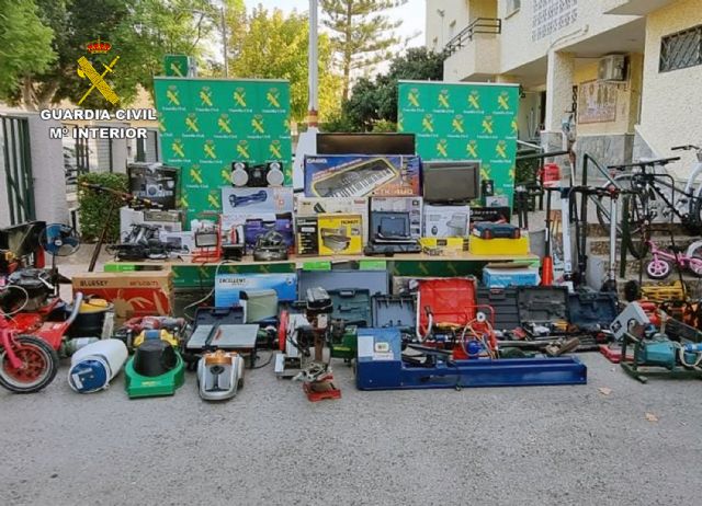 La Guardia Civil desmantela una organización criminal dedicada al robo en viviendas en El Raal