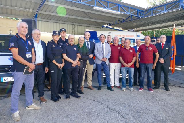 Los 200 integrantes de la Asociación de Veteranos de la Policía Local y de la Asociación de Bomberos Jubilados continuarán prestando servicio gracias a su colaboración con Protección Civil