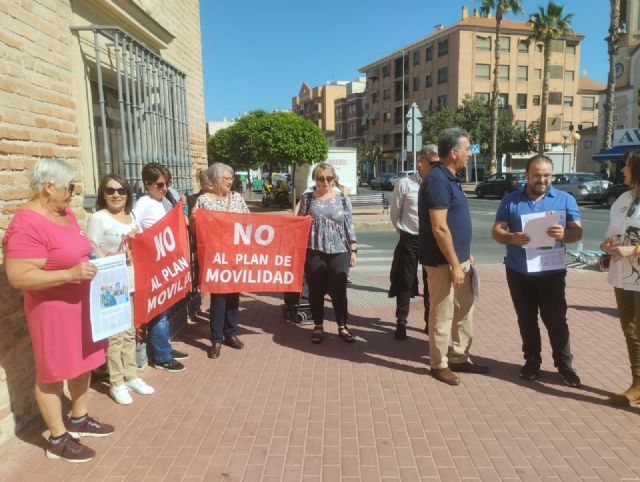 Los vecinos anuncian un funeral por Espinardo ante el incumplimiento de la promesa de Carmen Fructuoso