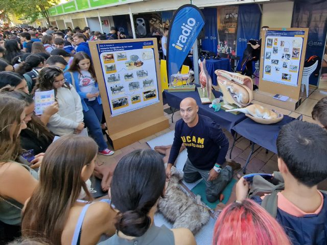 La UCAM se vuelca en la Semana de la Ciencia con más de 40 actividades y 300 voluntarios