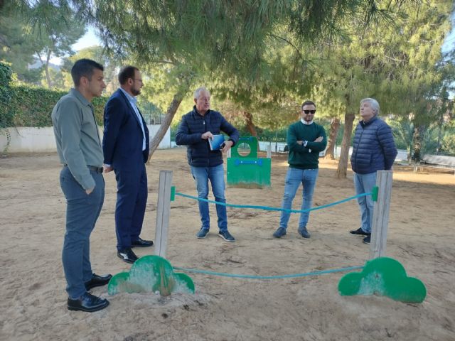 El Ayuntamiento incrementa la limpieza de las 54 zonas de esparcimiento canino por la gran acogida de   usuarios